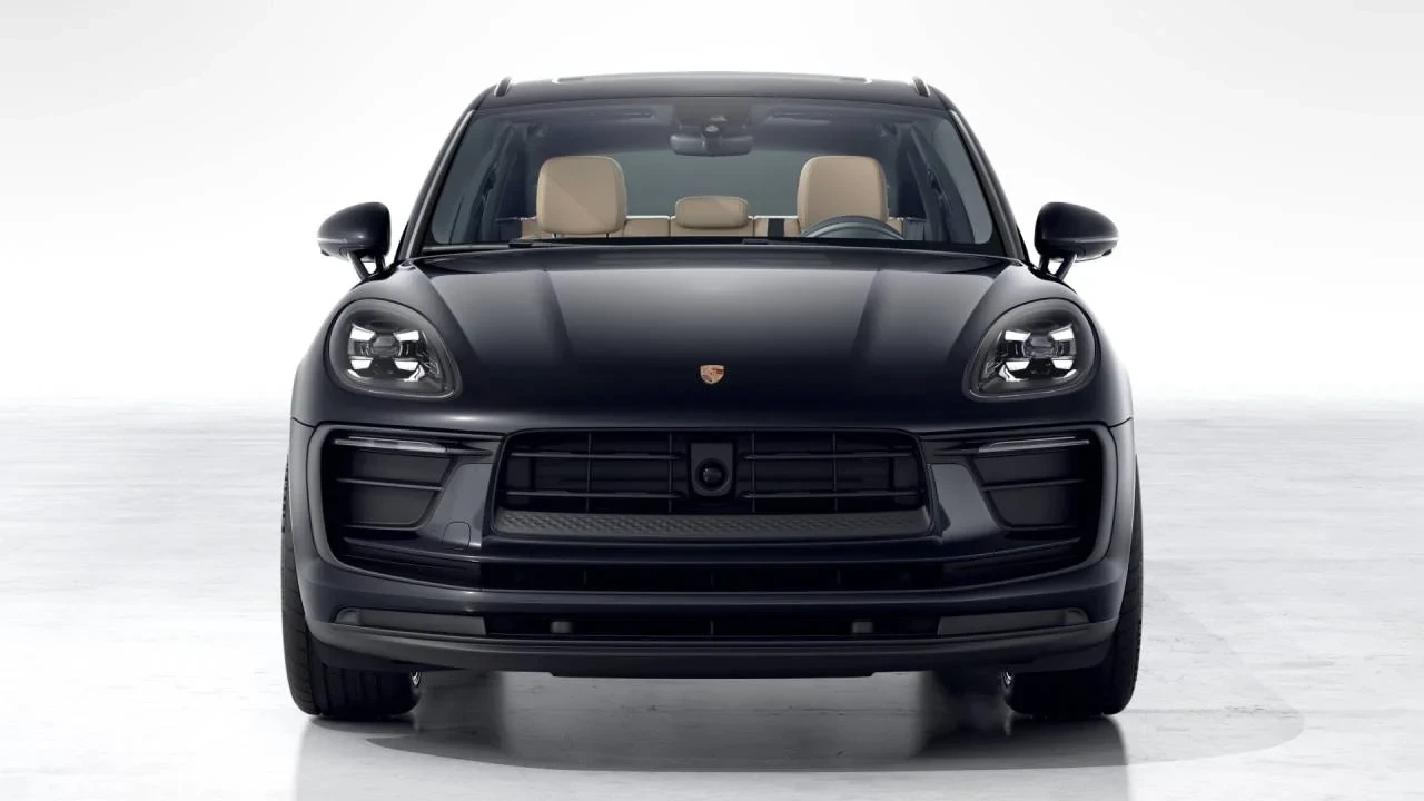 2026 Porsche Macan Electric - Image 8 of 10