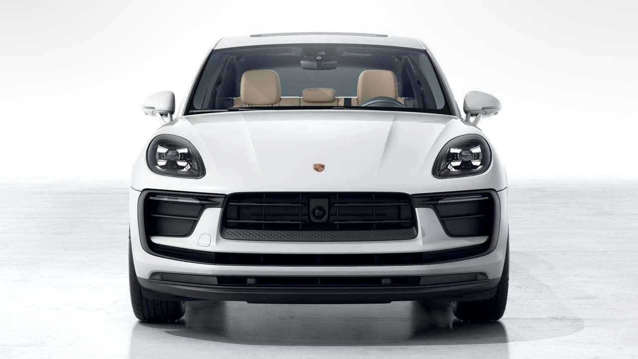2026 Porsche Macan Electric - Image 8 of 10