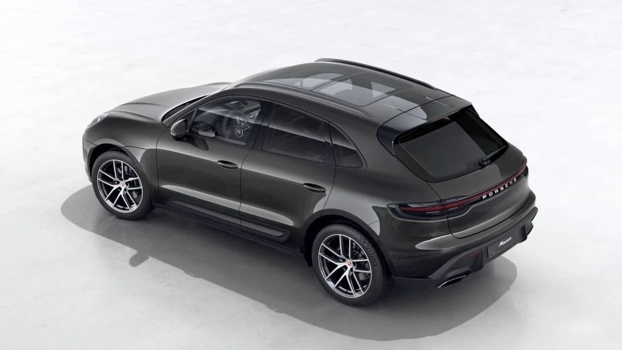 2026 Porsche Macan Electric - Image 4 of 10