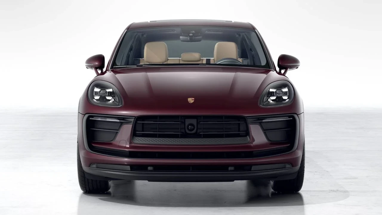 2026 Porsche Macan - Image 8 of 10