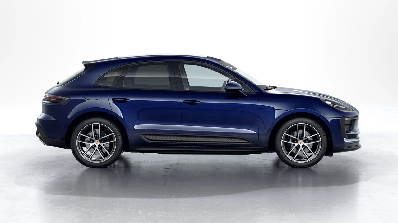 2026 Porsche Macan - Image 6 of 10