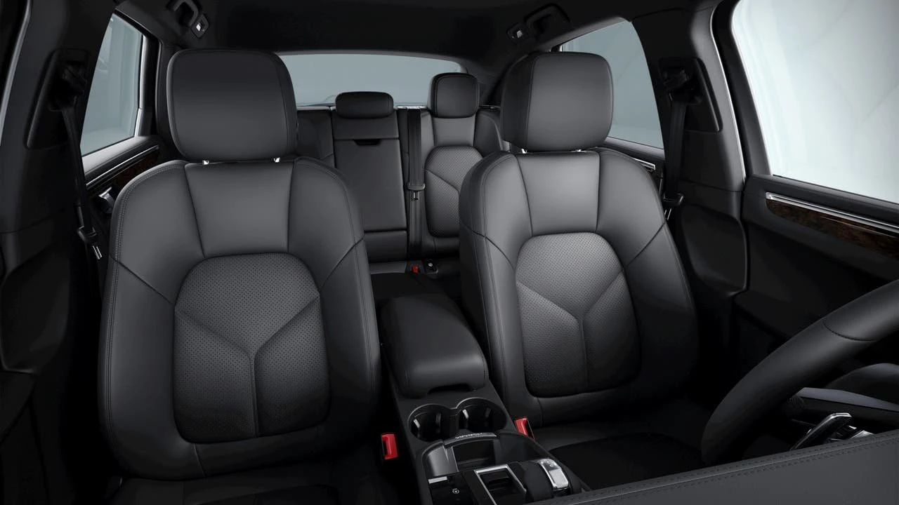 2026 Porsche Macan Electric - Image 10 of 10