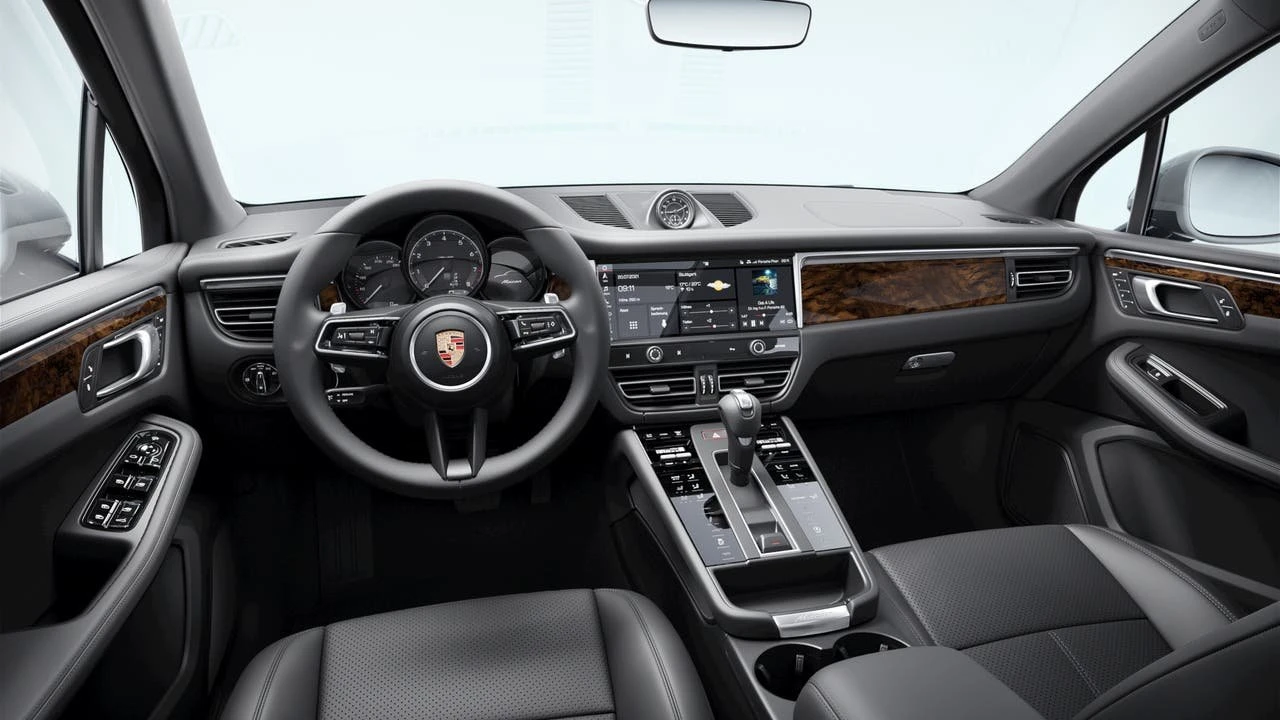 2026 Porsche Macan Electric - Image 9 of 10