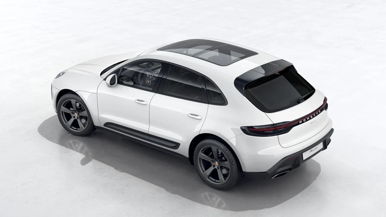 2026 Porsche Macan Electric - Image 4 of 10