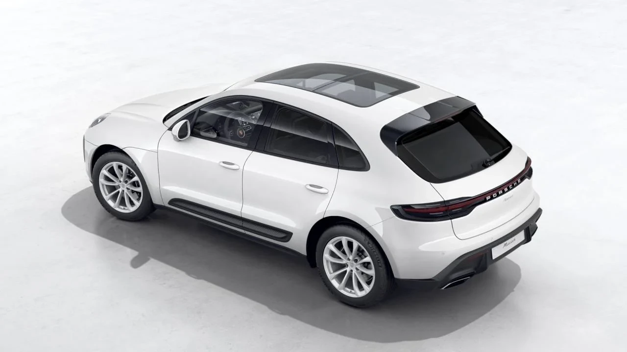 2026 Porsche Macan Electric - Image 4 of 10