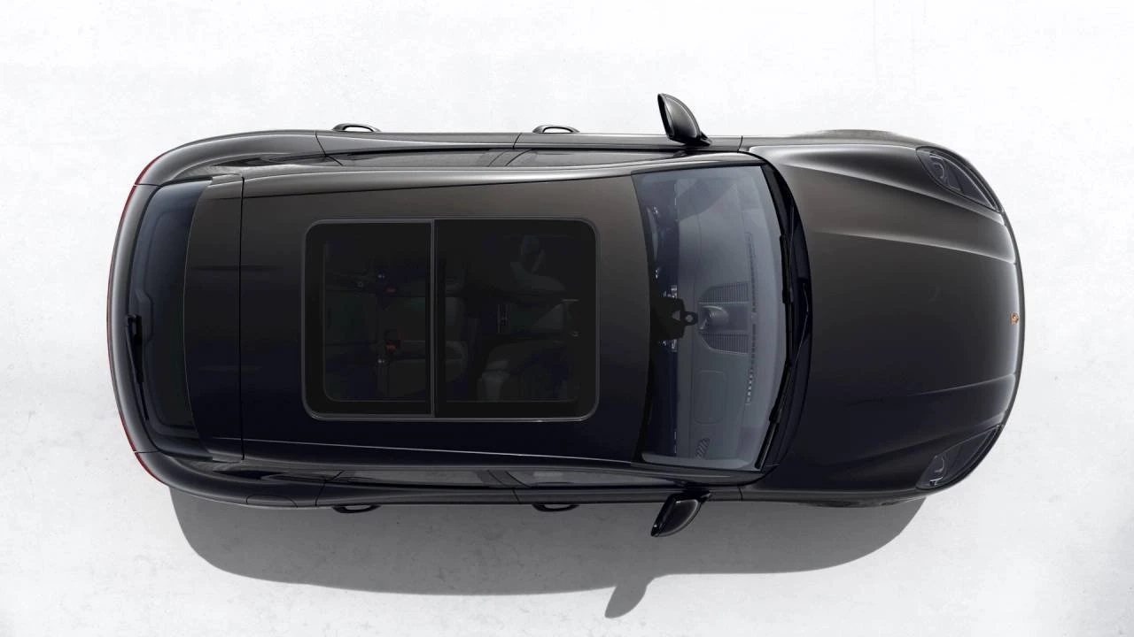2026 Porsche Macan Electric - Image 5 of 10