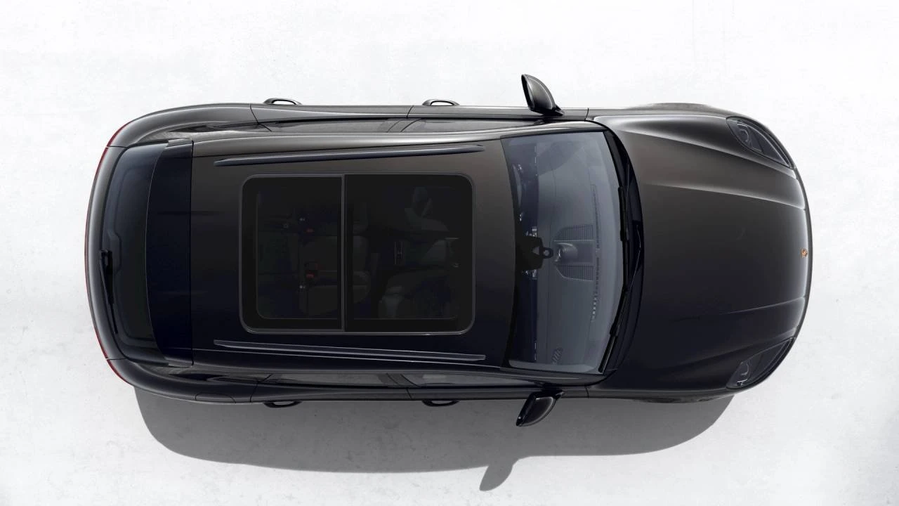 2026 Porsche Macan Electric - Image 5 of 10