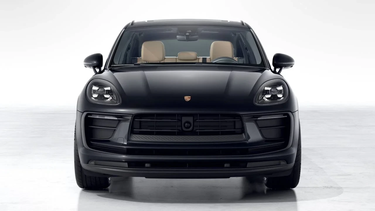 2026 Porsche Macan - Image 8 of 10
