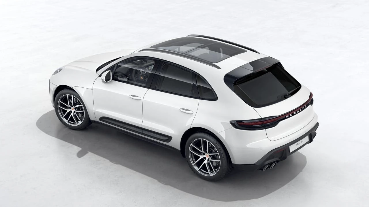 2026 Porsche Macan Electric - Image 4 of 10