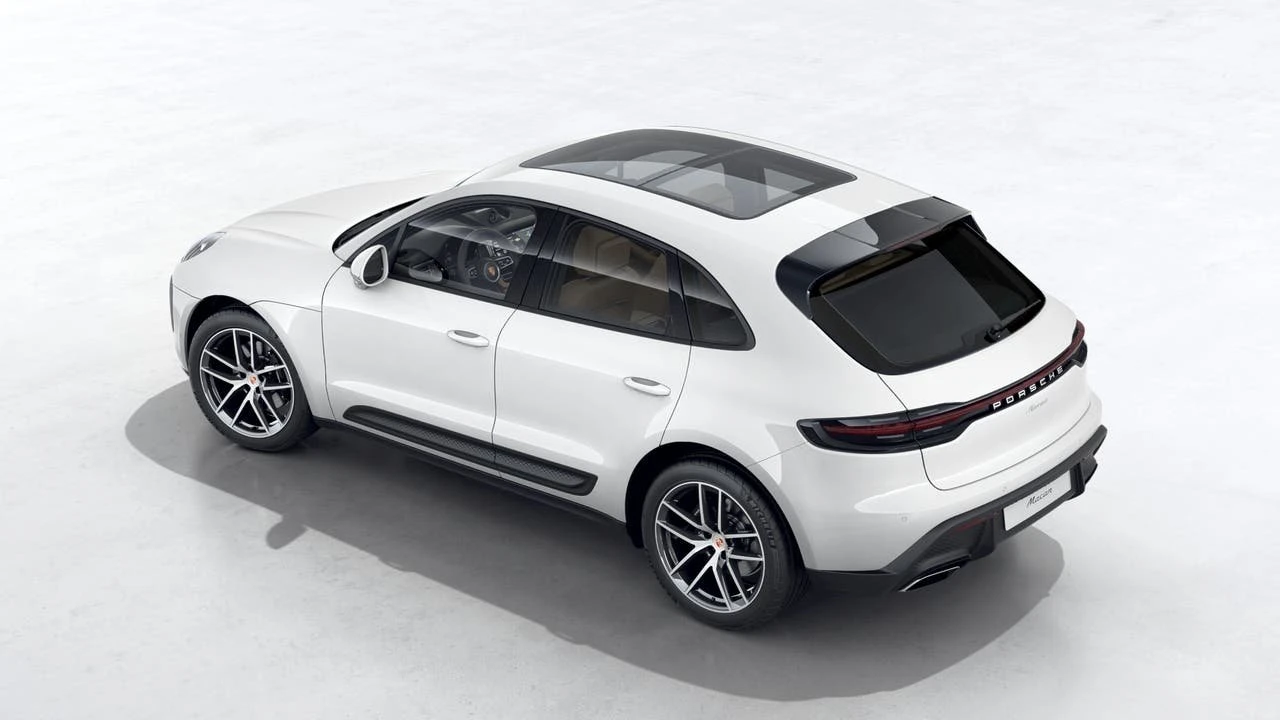 2026 Porsche Macan Electric - Image 4 of 10