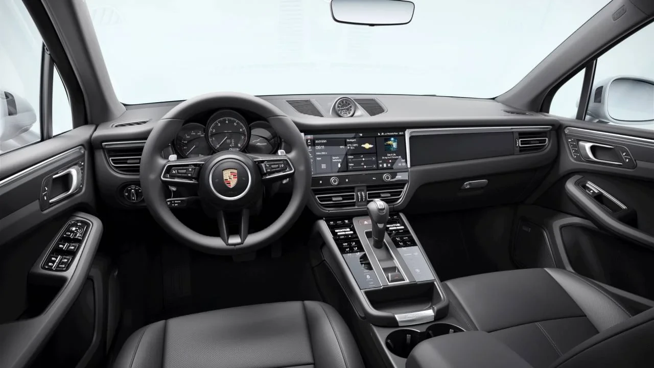 2026 Porsche Macan Electric - Image 9 of 10