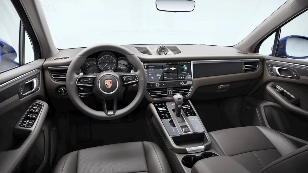 2026 Porsche Macan Electric - Image 9 of 10