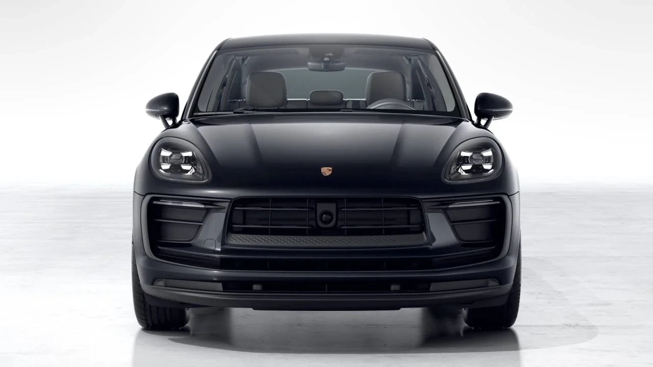 2026 Porsche Macan Electric - Image 8 of 10