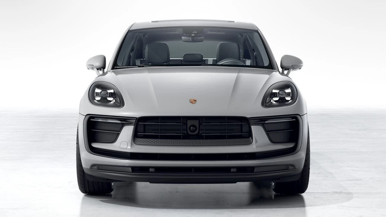 2026 Porsche Macan Electric - Image 8 of 10