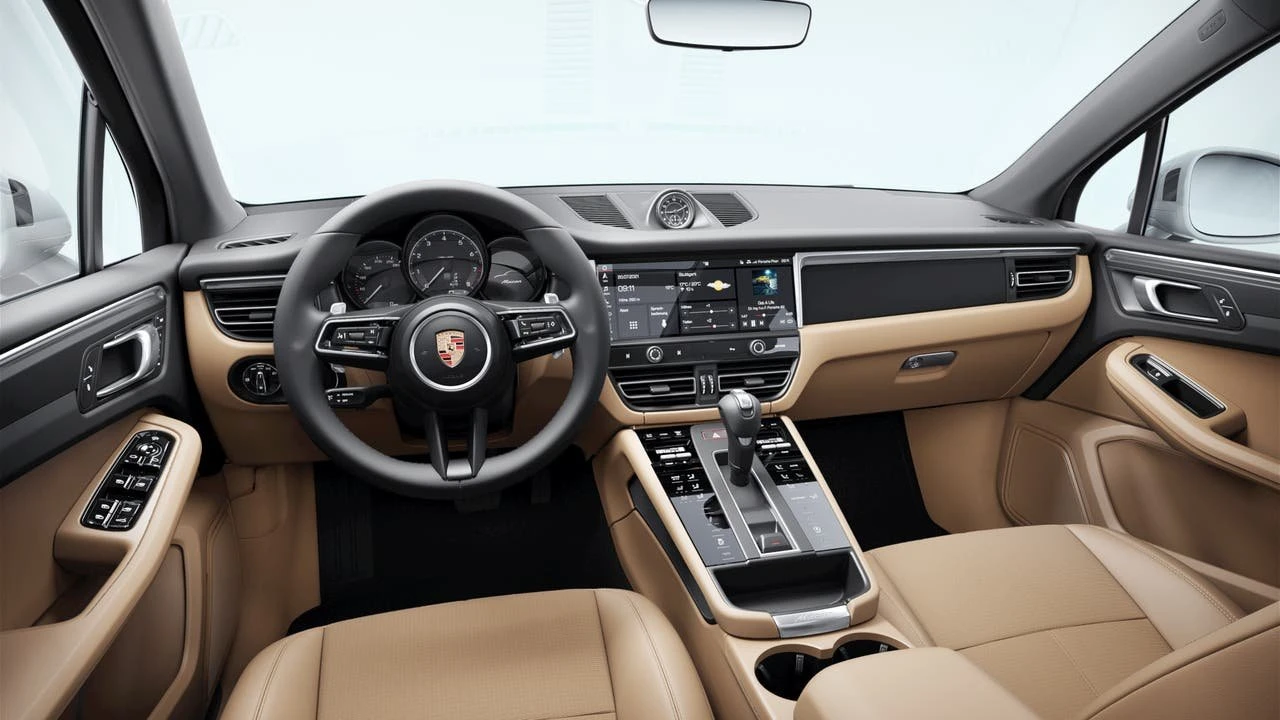 2026 Porsche Macan - Image 9 of 10