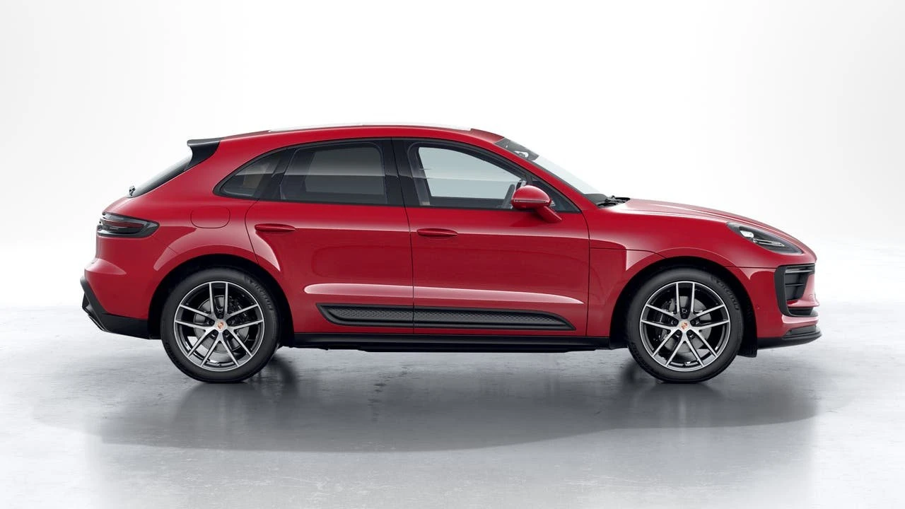 2026 Porsche Macan - Image 6 of 10