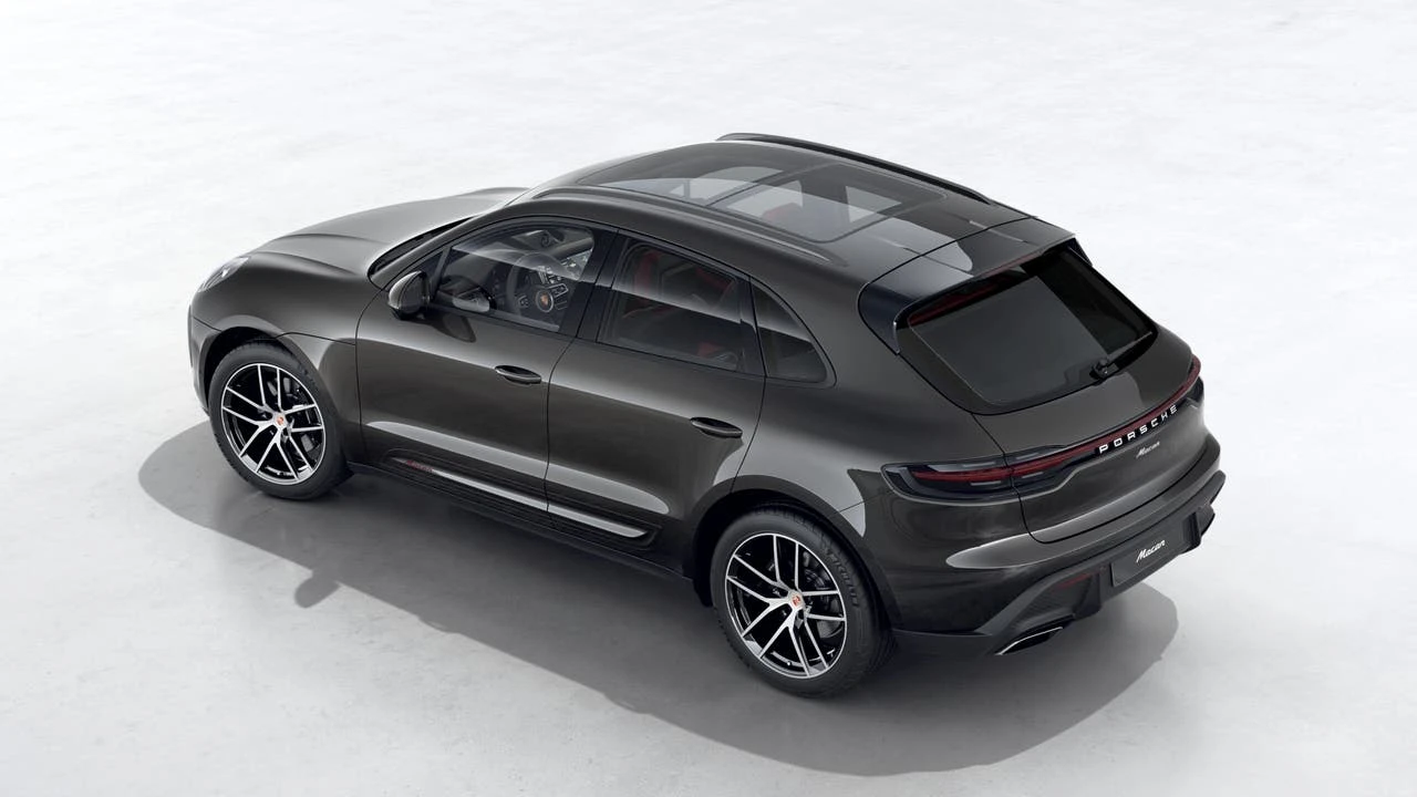 2026 Porsche Macan Electric - Image 4 of 10