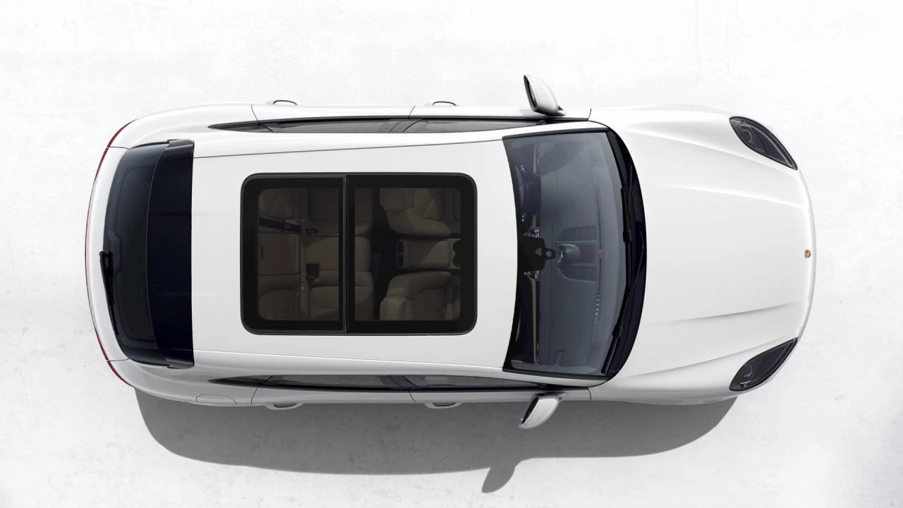 2026 Porsche Macan Electric - Image 5 of 10