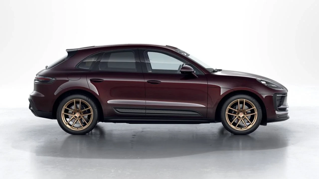 2026 Porsche Macan Electric - Image 6 of 10