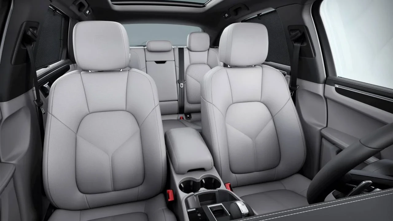 2026 Porsche Macan Electric - Image 10 of 10