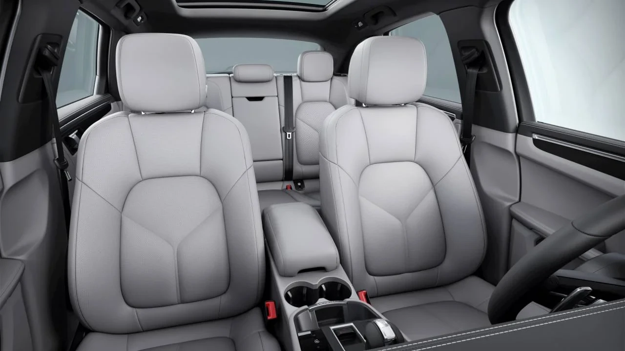 2026 Porsche Macan Electric - Image 10 of 10
