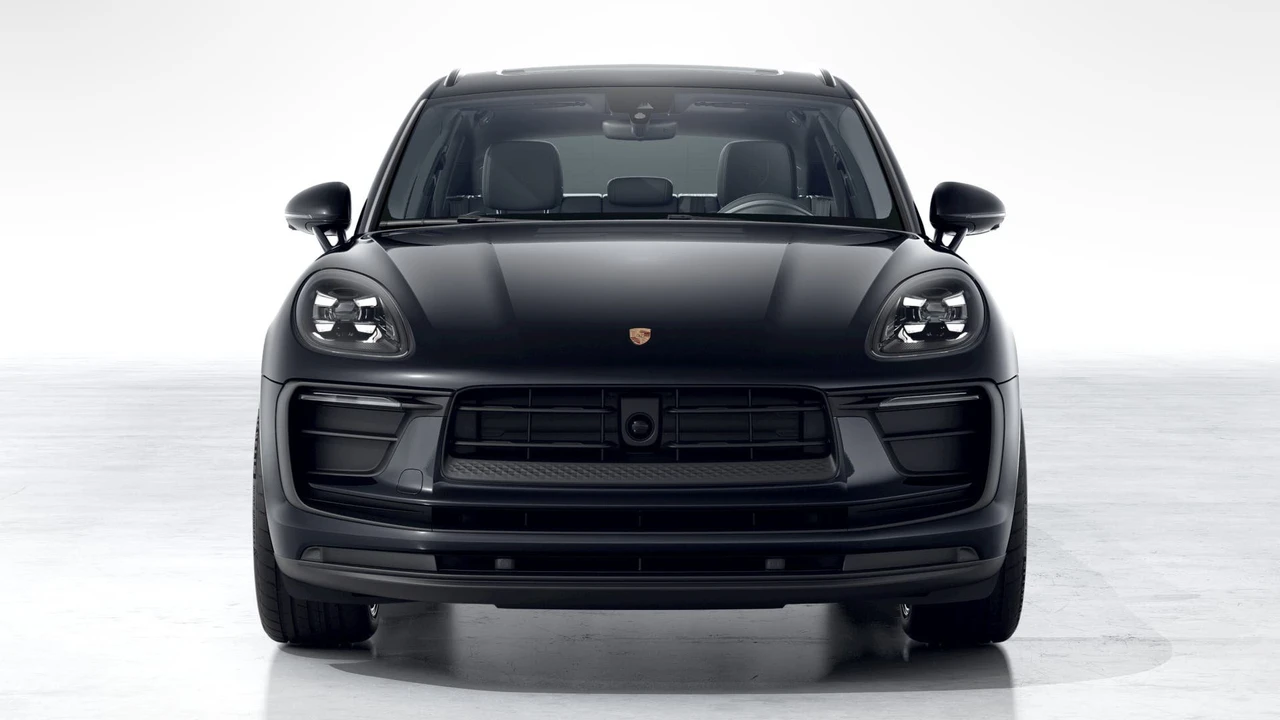 2026 Porsche Macan Electric - Image 8 of 10