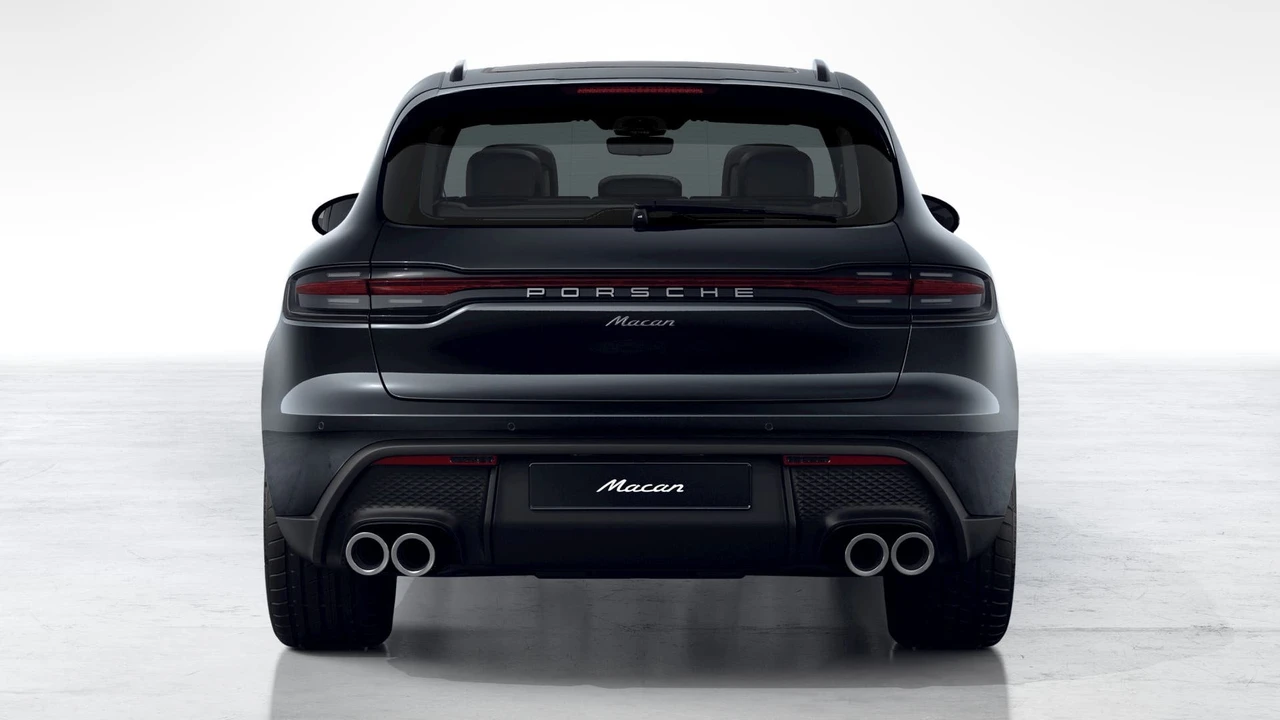 2026 Porsche Macan Electric - Image 7 of 10