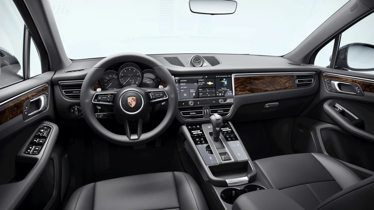 2026 Porsche Macan Electric - Image 9 of 10