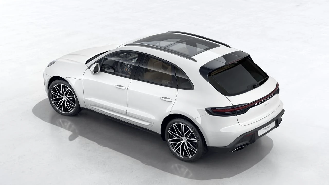 2026 Porsche Macan Electric - Image 4 of 10