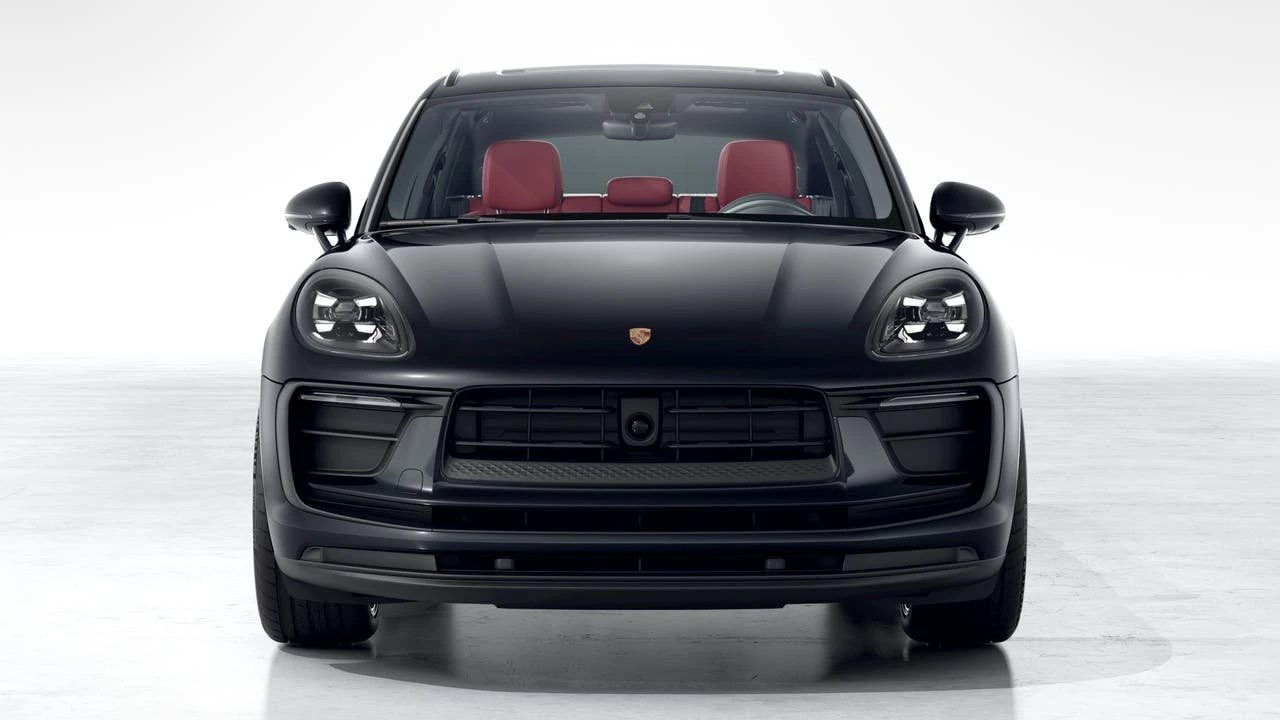 2026 Porsche Macan Electric - Image 8 of 10