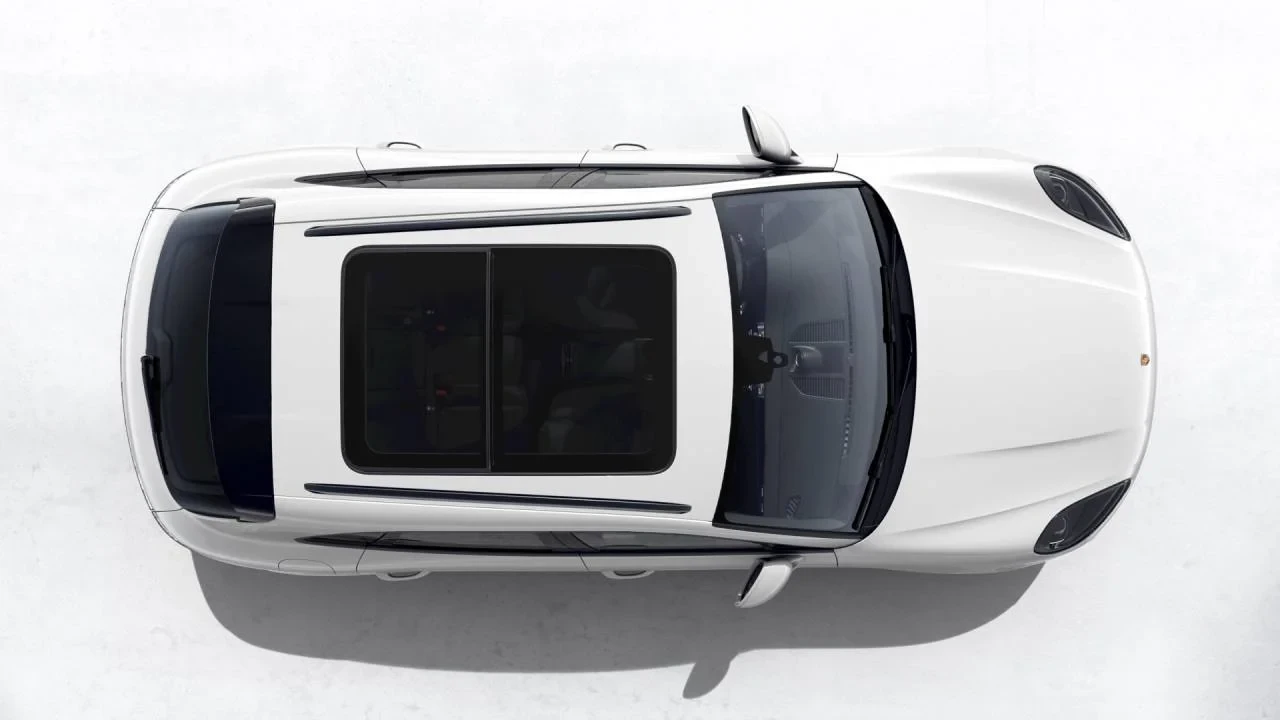 2026 Porsche Macan Electric - Image 5 of 10