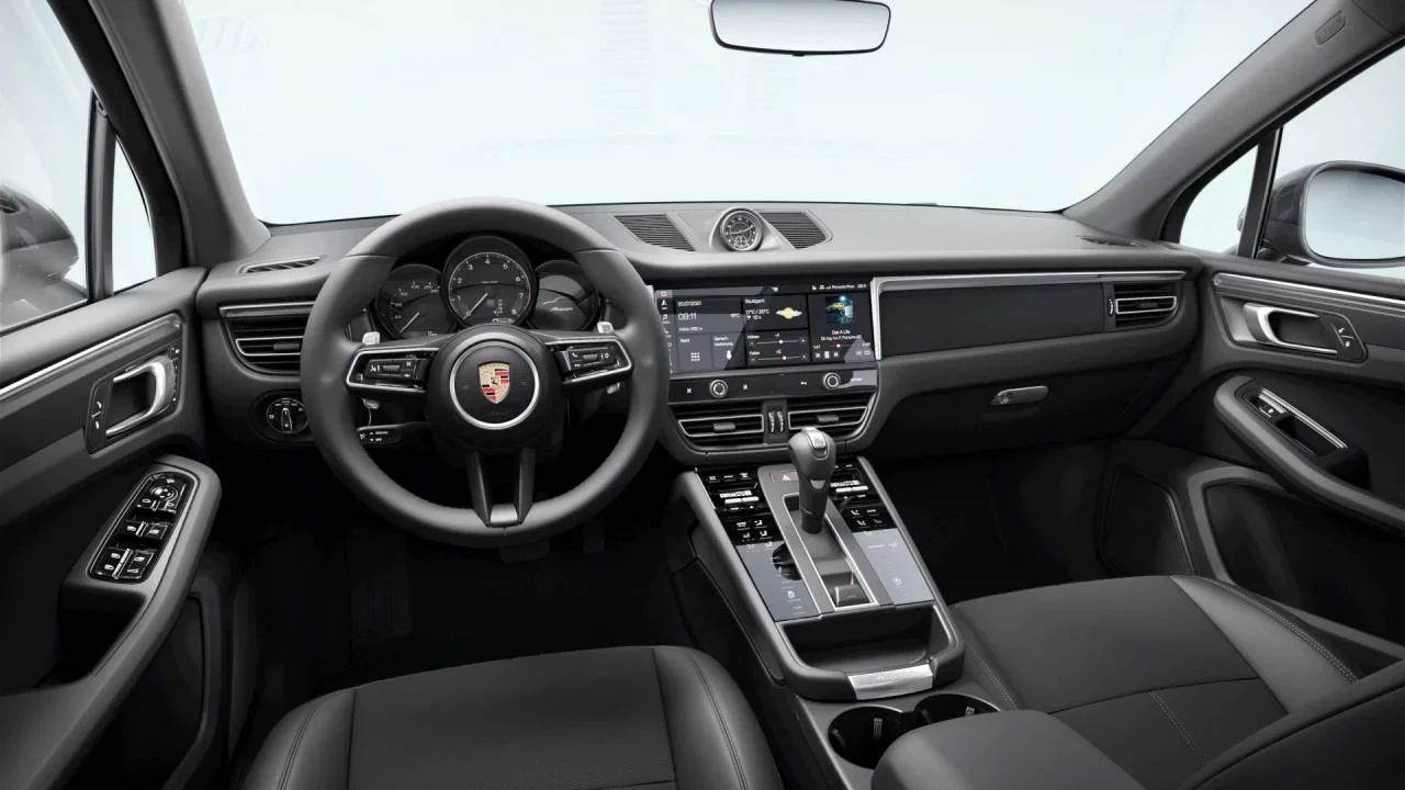 2026 Porsche Macan Electric - Image 9 of 10