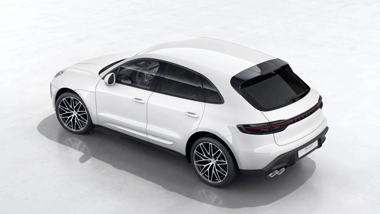 2026 Porsche Macan Electric - Image 4 of 10