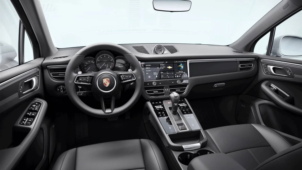 2026 Porsche Macan Electric - Image 9 of 10
