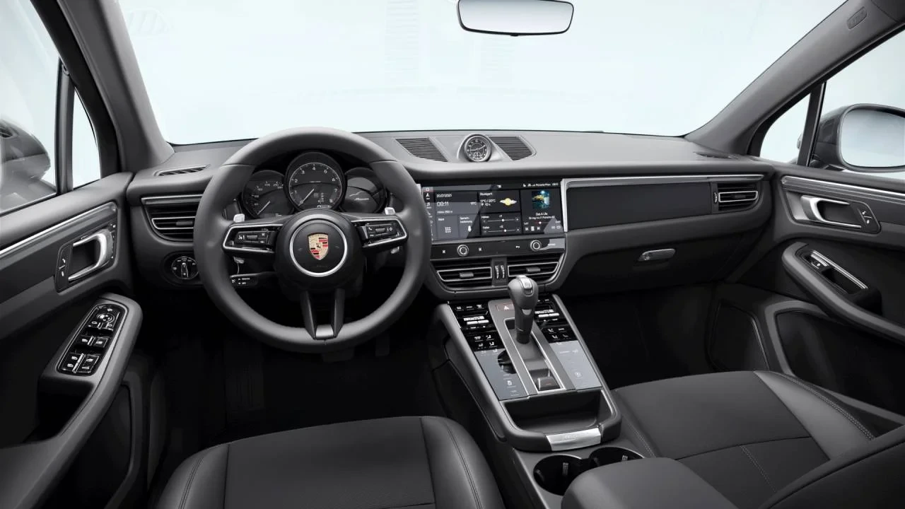 2026 Porsche Macan - Image 9 of 10
