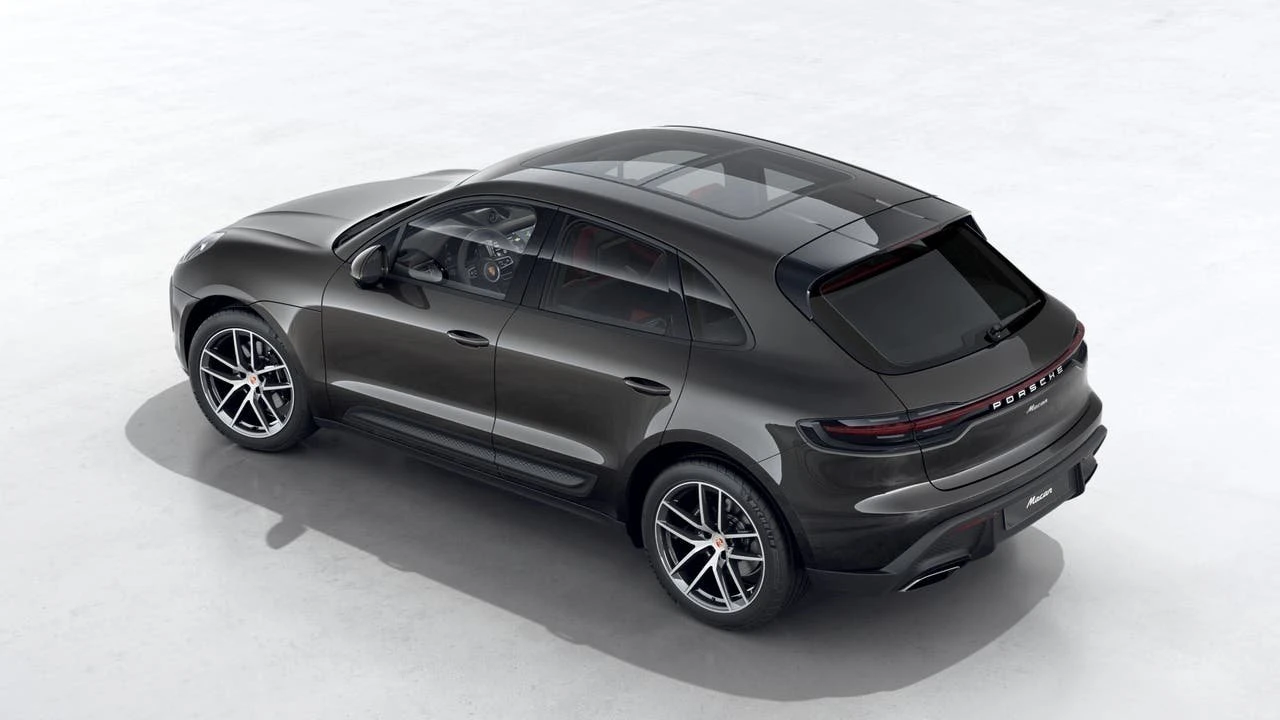 2026 Porsche Macan Electric - Image 4 of 10