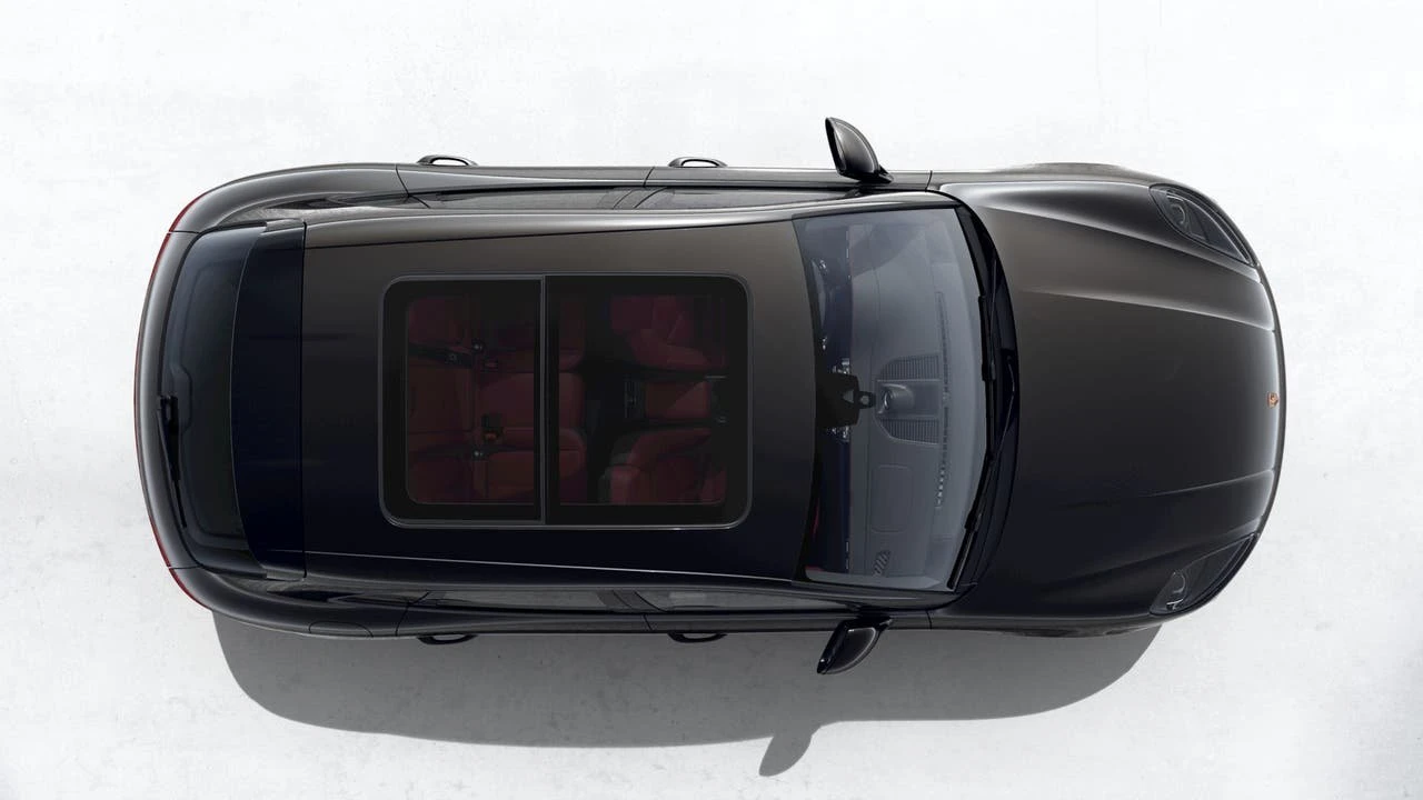2026 Porsche Macan Electric - Image 5 of 10