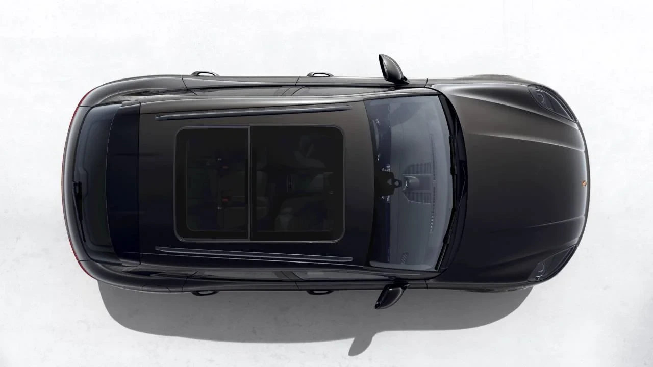 2026 Porsche Macan - Image 5 of 10
