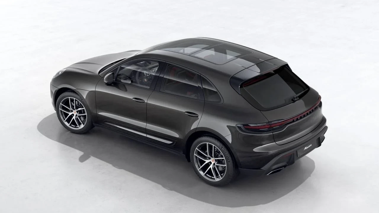 2026 Porsche Macan Electric - Image 4 of 10