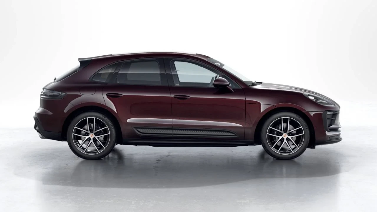 2026 Porsche Macan Electric - Image 6 of 10