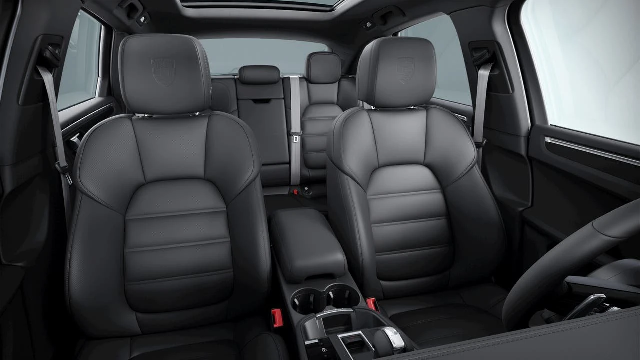 2026 Porsche Macan Electric - Image 10 of 10
