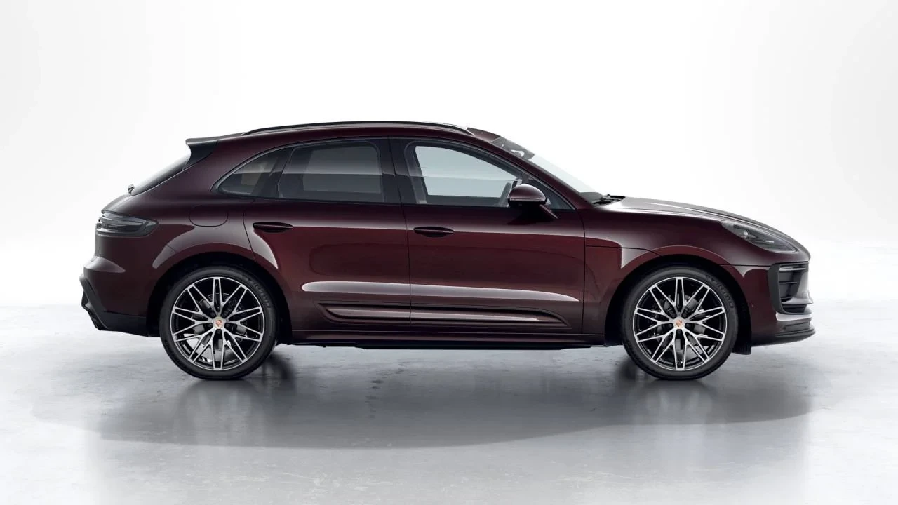 2026 Porsche Macan - Image 6 of 10