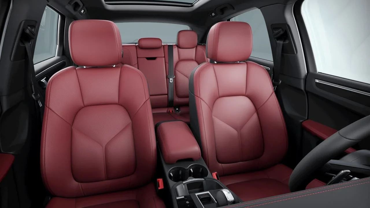 2026 Porsche Macan Electric - Image 10 of 10
