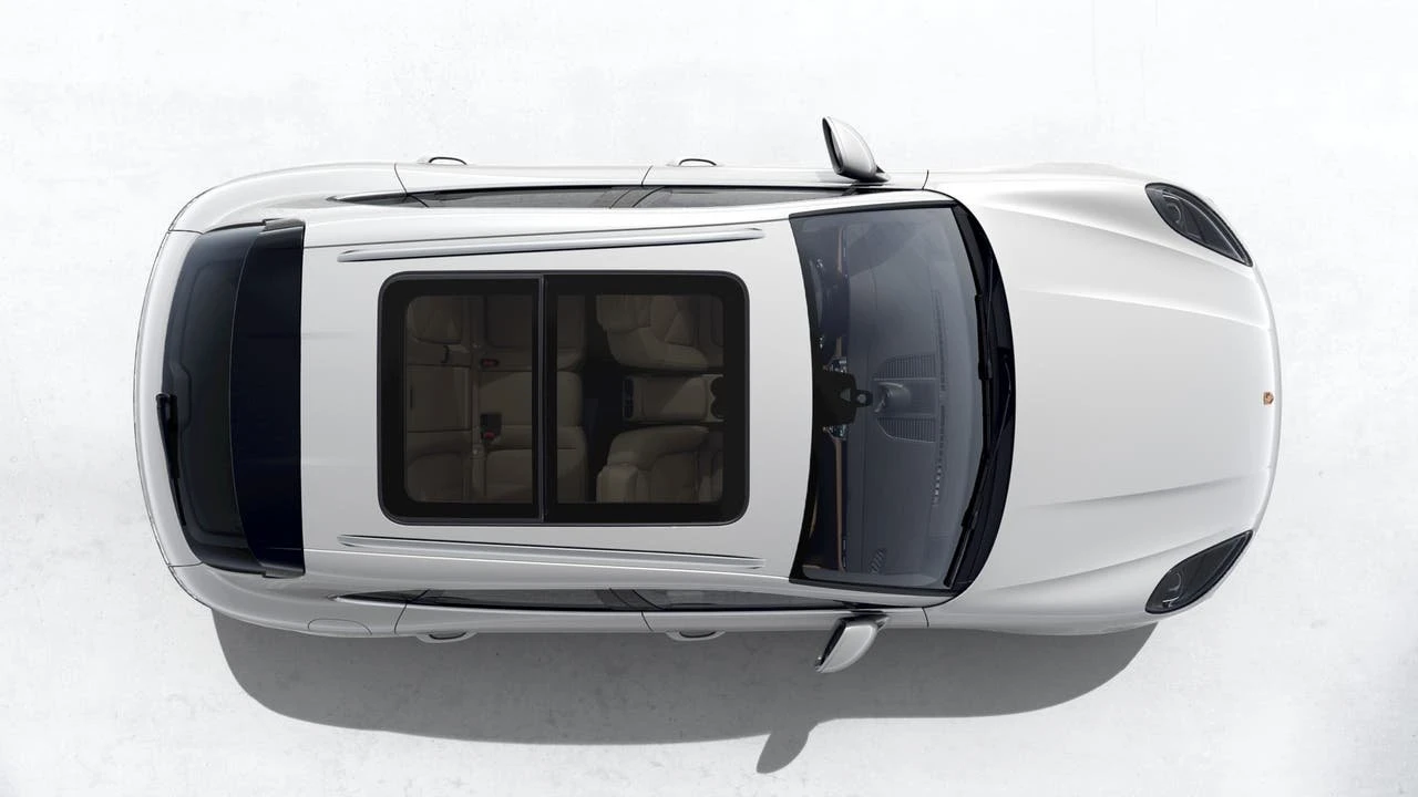2026 Porsche Macan Electric - Image 5 of 10