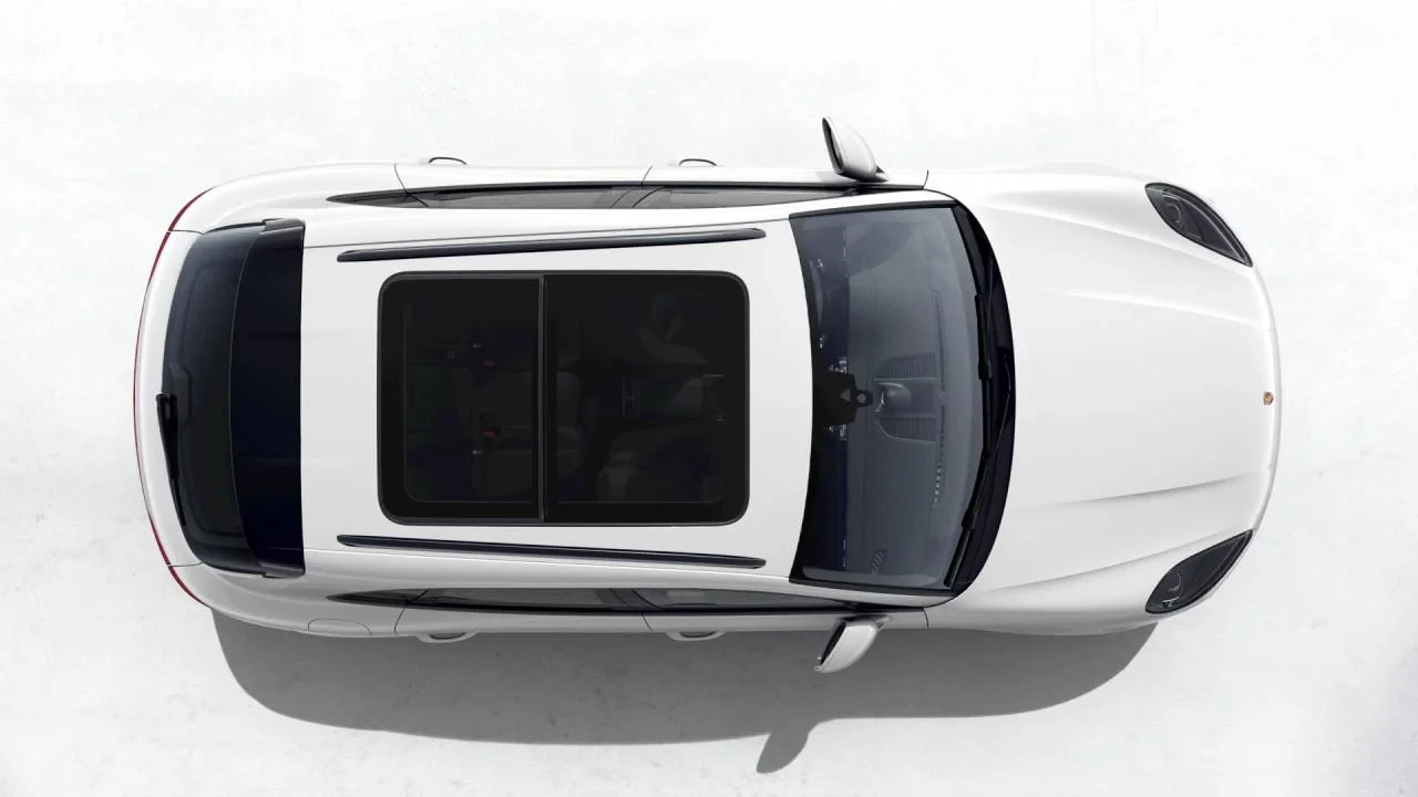 2026 Porsche Macan Electric - Image 5 of 10