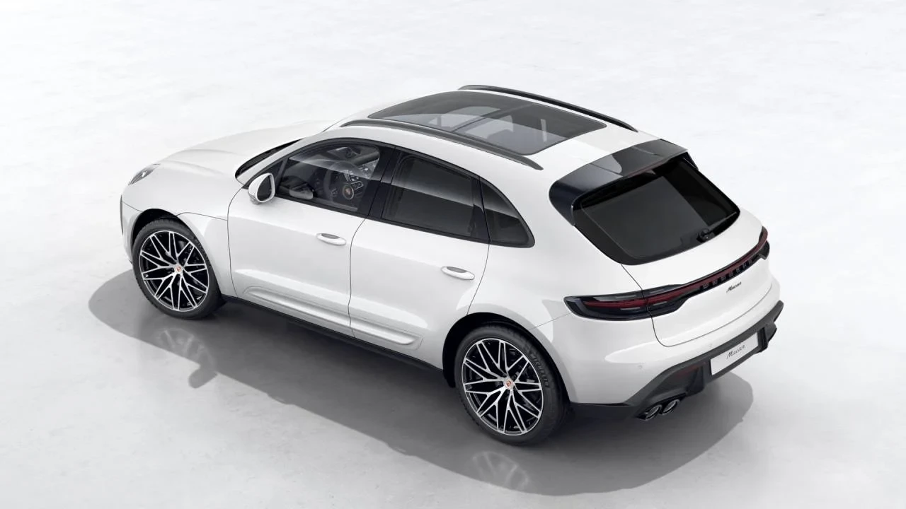 2026 Porsche Macan Electric - Image 4 of 10