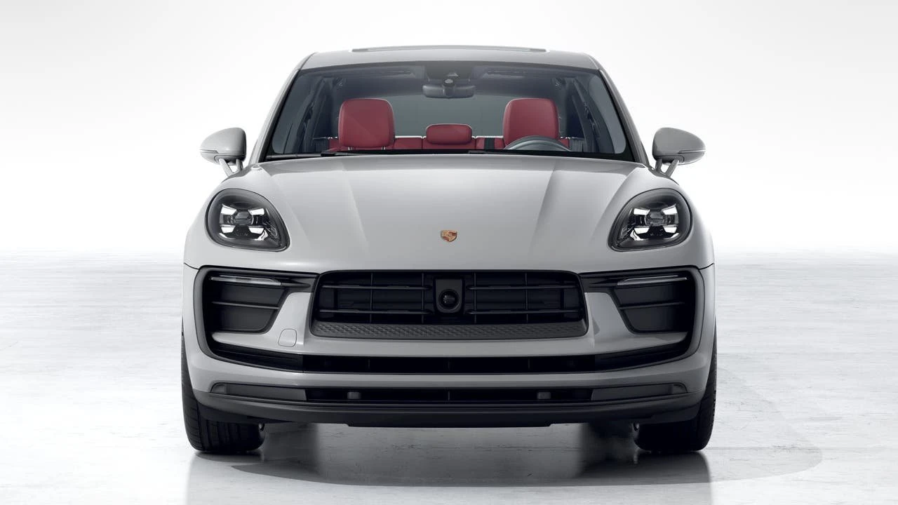 2026 Porsche Macan Electric - Image 8 of 10