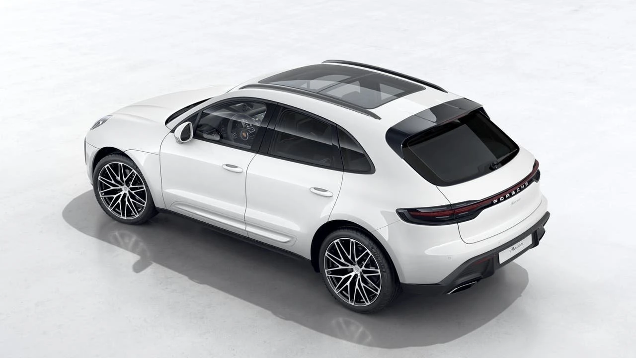 2026 Porsche Macan Electric - Image 4 of 10