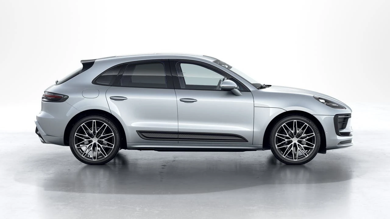 2026 Porsche Macan Electric - Image 6 of 10