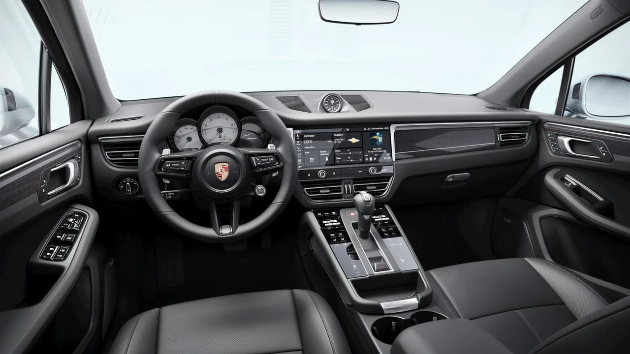 2026 Porsche Macan Electric - Image 9 of 10